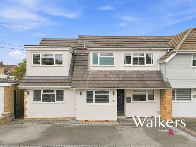 House for sale in Queens Park, Billericay