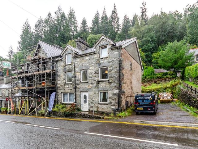 House for sale in Betws-y-coed, Wales