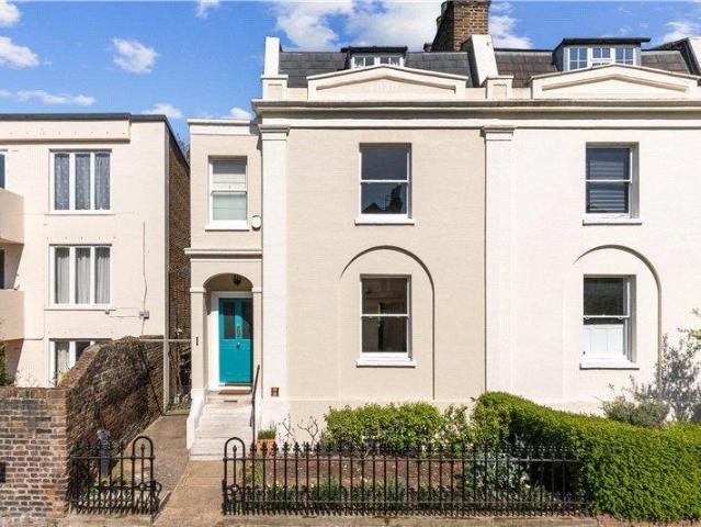 House for sale in Stockwell Park, Greater London