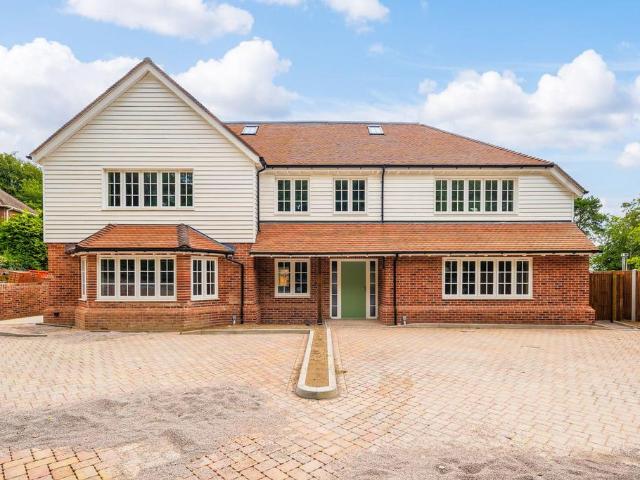 House for sale in Bridgefield, Kent