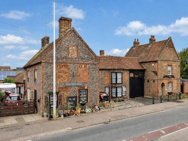 House for sale in Hockliffe, Bedfordshire