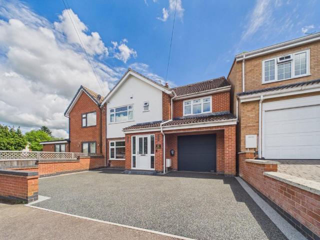 House for sale in Oadby, Leicestershire