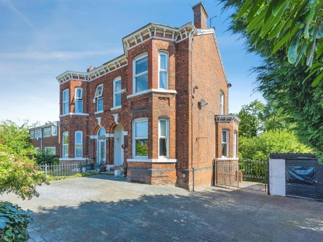 House for sale in Swinton Park, Salford