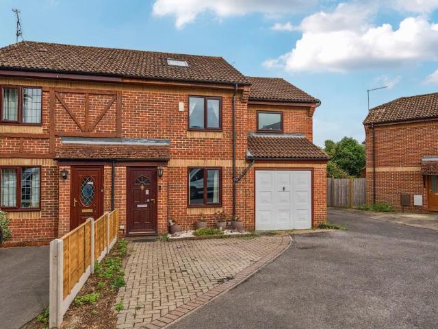 House for sale in Shinfield, Spencers Wood