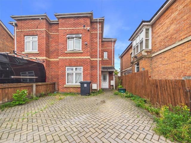House for sale in Tredworth, Gloucester