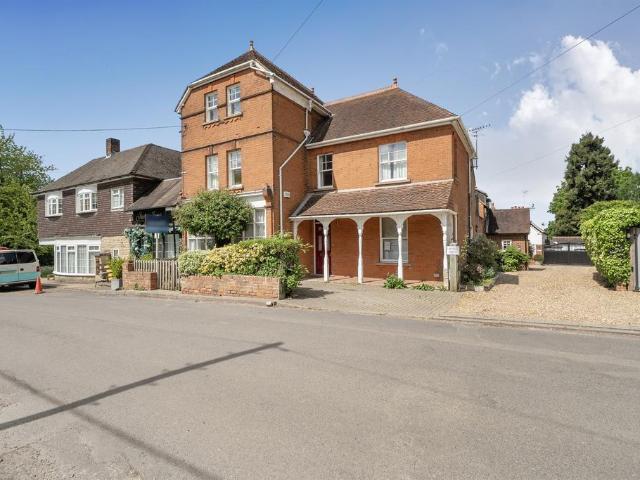 House for sale in Cookham