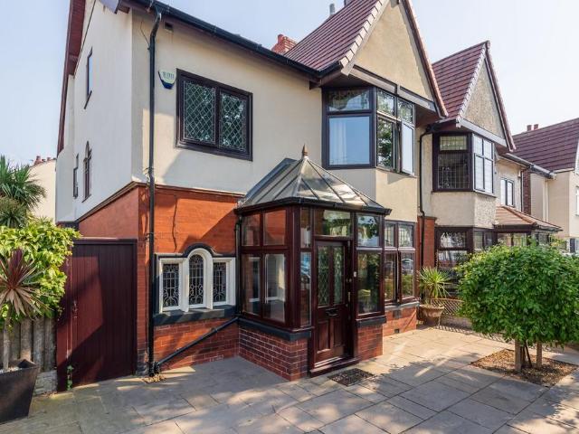 House for sale in Great Crosby, Sefton