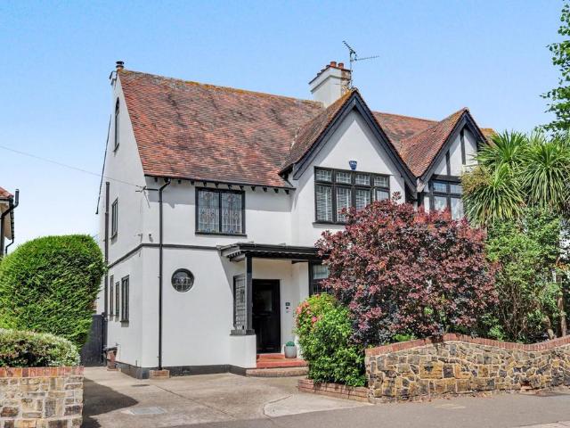 House for sale in North Shoebury, Alton Barnes