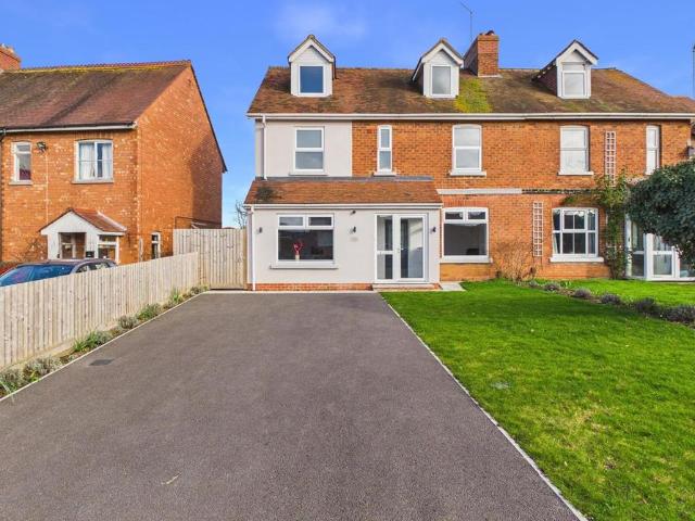 House for sale in Pamington, Gloucestershire