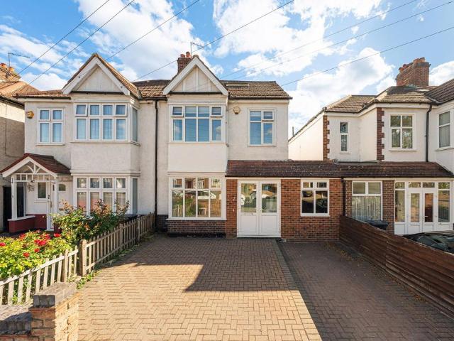 House for sale in London Borough of Lewisham, Greater London