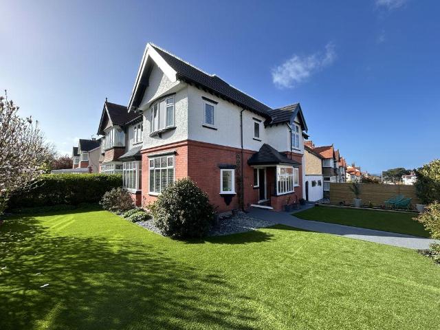 House for sale in Old Colwyn, Wales