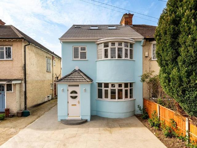 House for sale in New Malden, Greater London