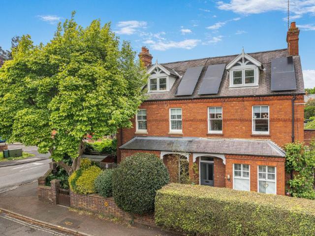 House for sale in Evershot, Oxfordshire
