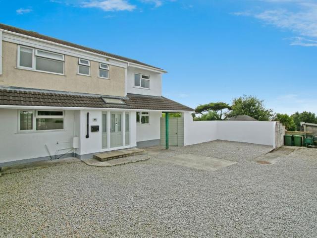House for sale in Mount Ambrose, Cornwall