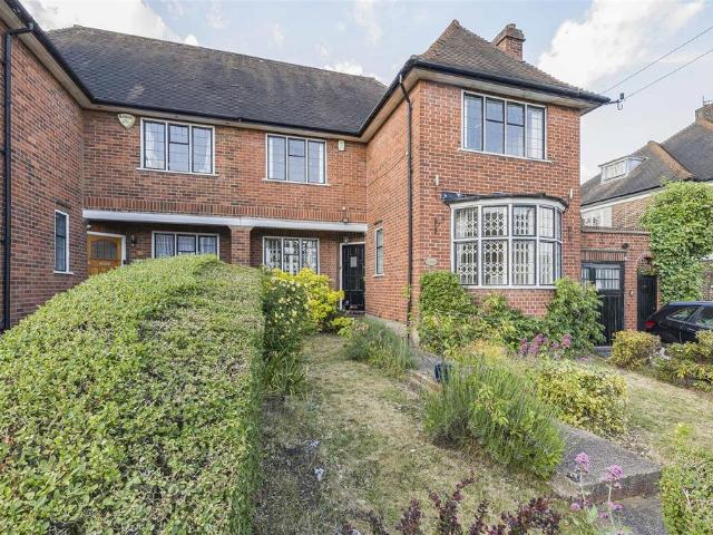 House for sale in Hampstead Garden Suburb, Greater London