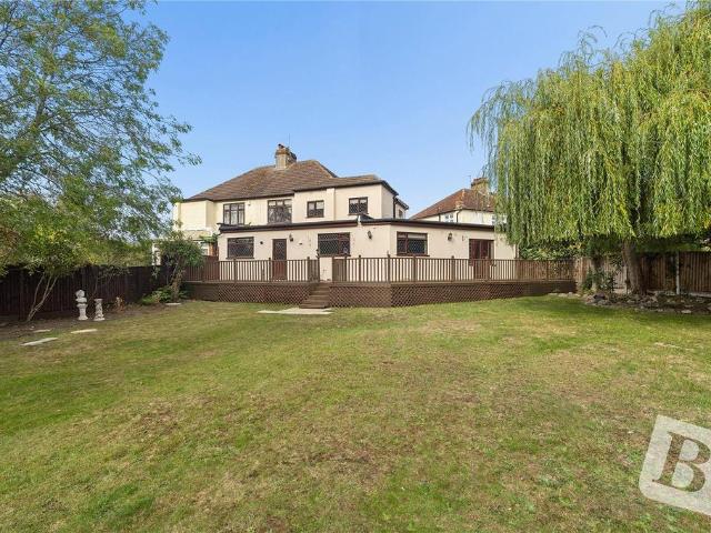 House for sale in London Borough of Havering, Greater London