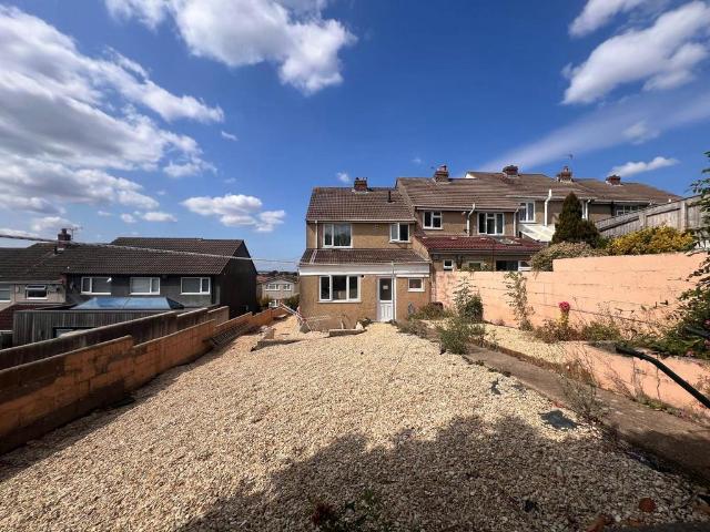 House for sale in Kingswood