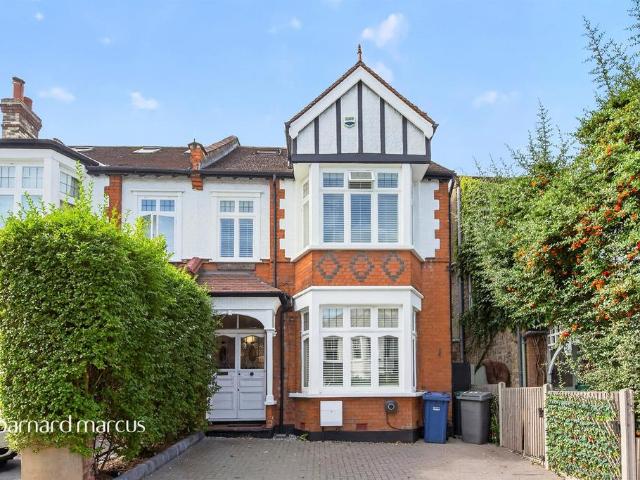 House for sale in London Borough of Barnet, Greater London