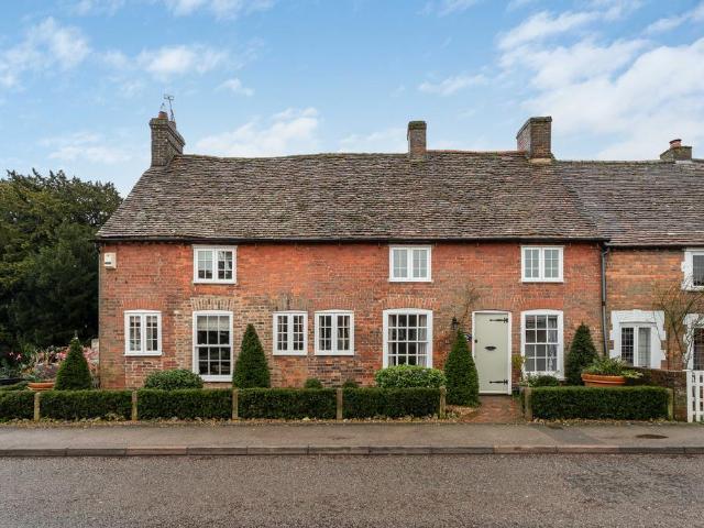 House for sale in Pouchen End, Hertfordshire