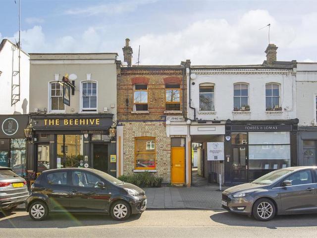 House for sale in Clapham Junction, Greater London