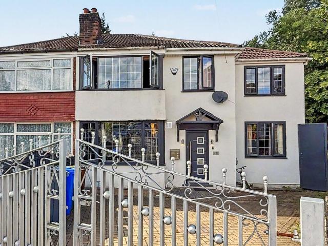 House for sale in Georgia, Greater Manchester
