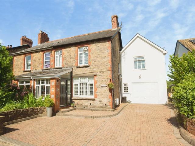 House for sale in Peterston-super-ely, Wales
