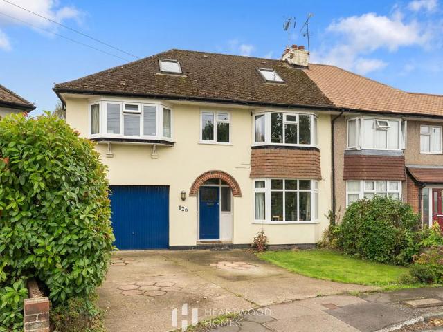 House for sale in Five Acres, Hertfordshire