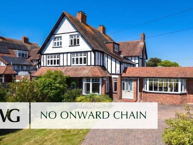 House for sale in Watergate, Devon