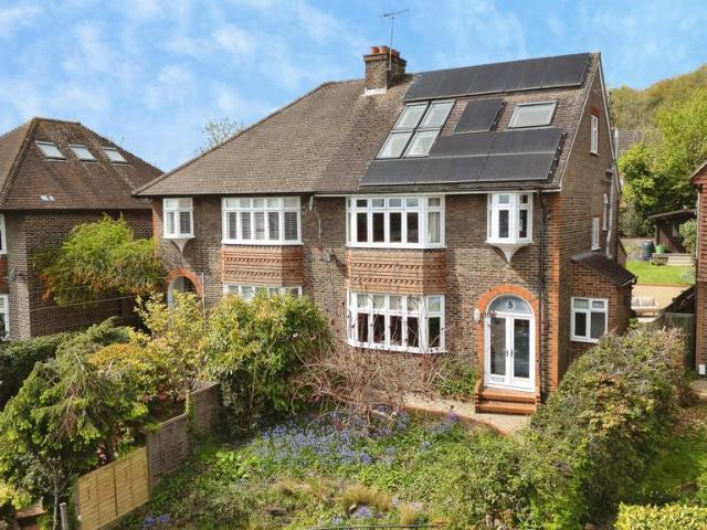 House for sale in Red Hill, Surrey