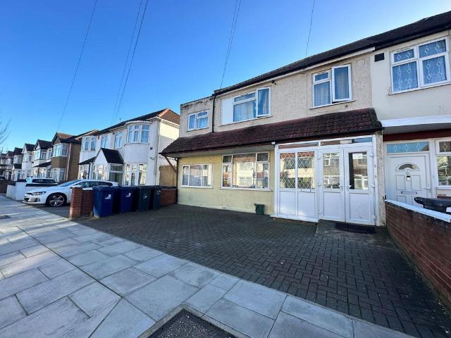 House for sale in London Borough of Ealing, Greater London