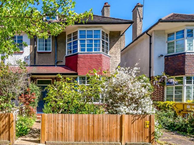House for sale in Dulwich Village, Greater London