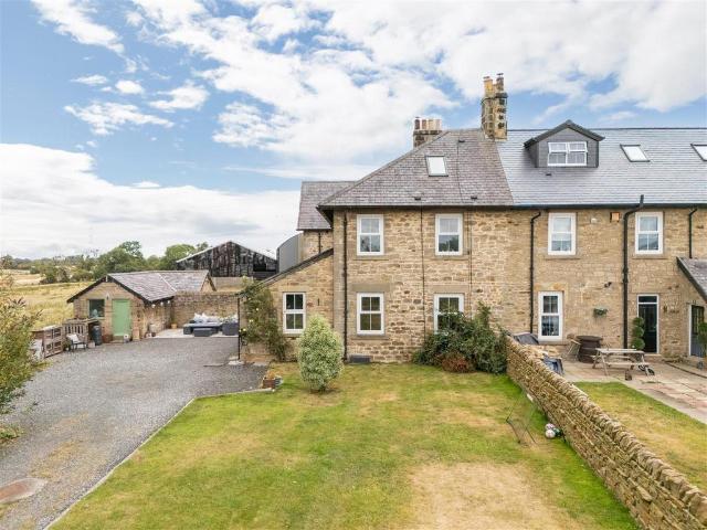 House for sale in Heddon-on-the-wall, Northumberland