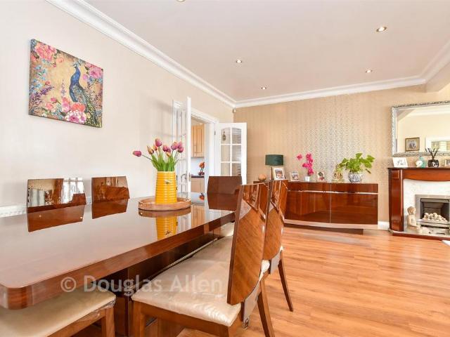 House for sale in Elm Park, Greater London