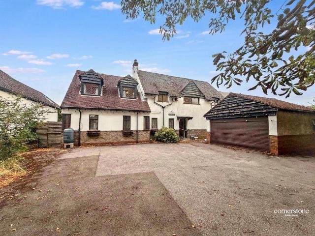 House for sale in Hillview, Surrey