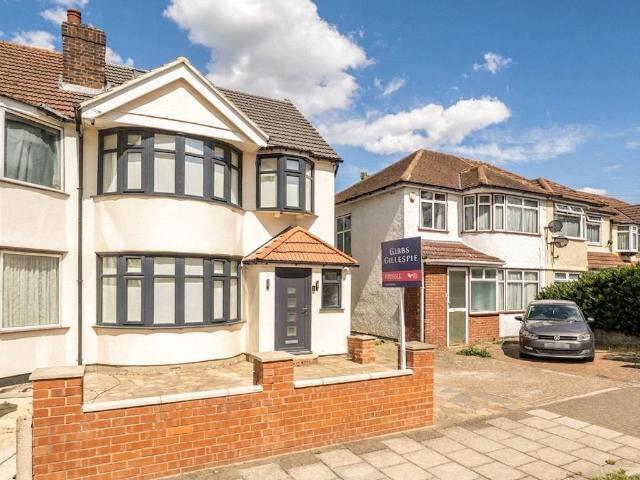 House for sale in Greater London