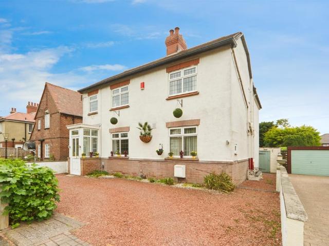 House for sale in Pudsey, West Yorkshire