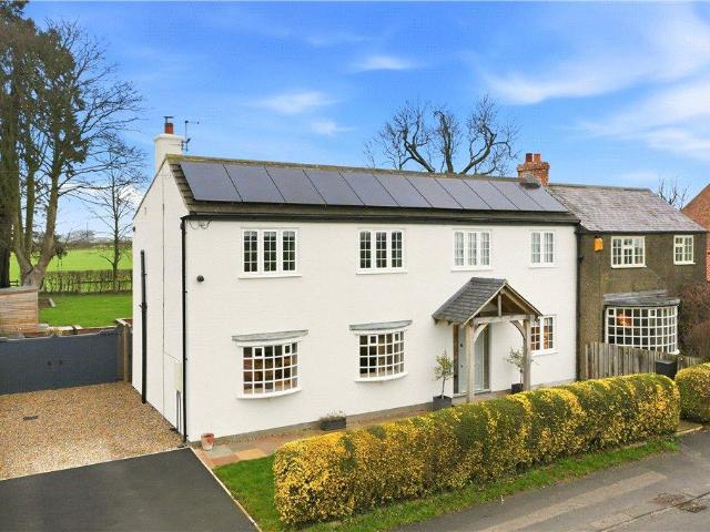 House for sale in Burneston, North Yorkshire