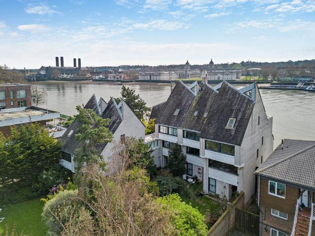 House for sale in Isle Of Dogs, Isle Of Man