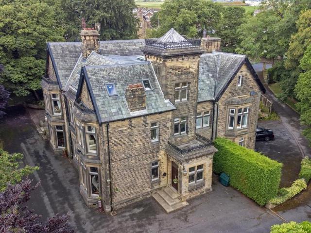 House for sale in Broad Folds, Queensbury