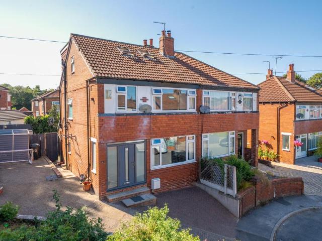 House for sale in Killingbeck, West Yorkshire