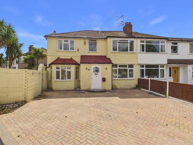 House for sale in Staines, Surrey