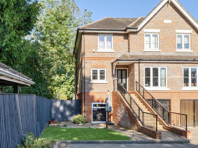 House for sale in Fishery, Maidenhead