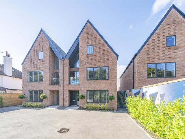 House for sale in Heswall