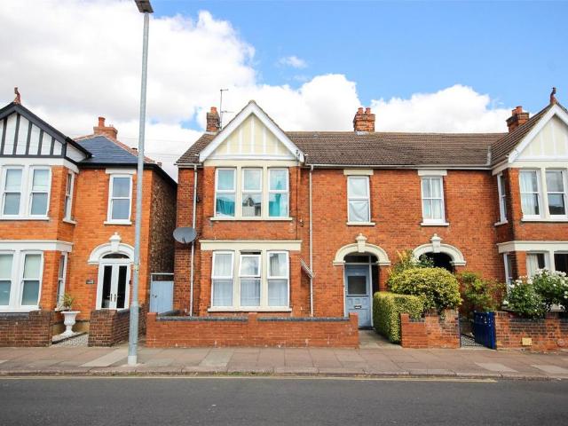 House for sale in Castle, Bedford