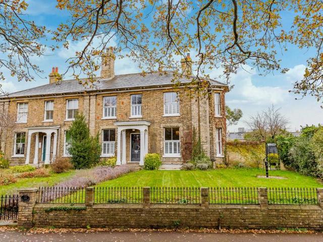 House for sale in Sudbury, Chelmondiston
