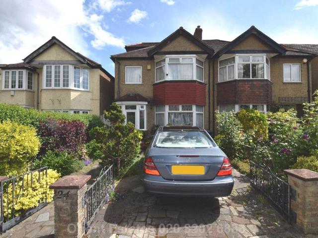 House for sale in Brent Cross, Greater London