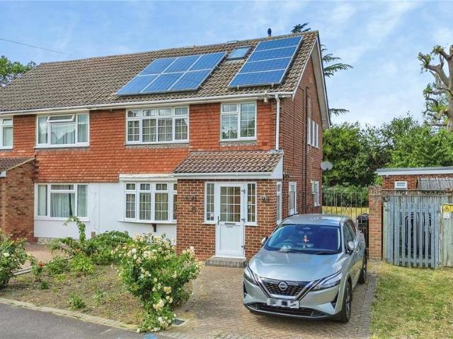 House for sale in Earley