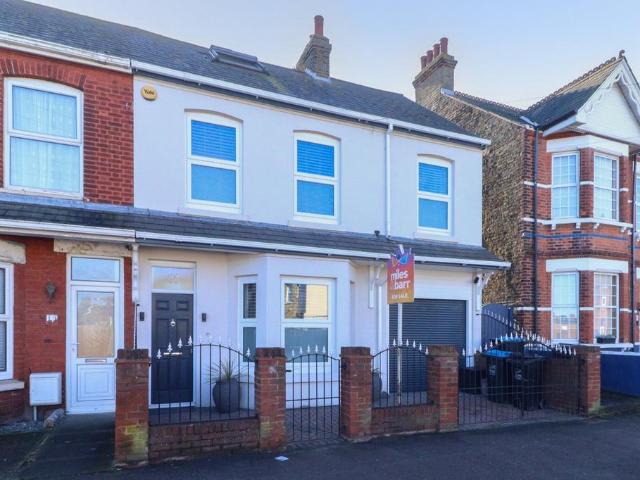 House for sale in Acol, Kent