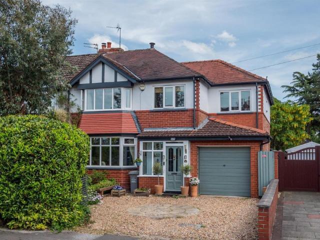 House for sale in Timperley, Trafford Park