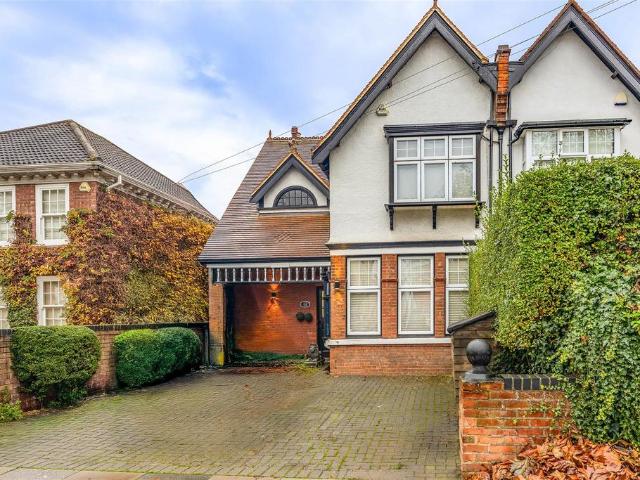 House for sale in Alton Barnes, Essex
